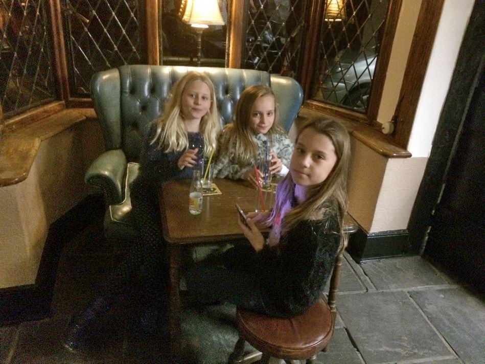 family_2015-11-22 17-05-09_woolpack_coggeshall